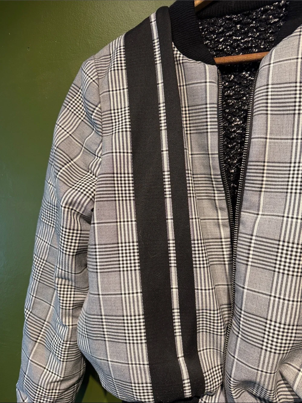 alice + olivia Reversible Lonnie Bomber Jacket - Picture 2 of 13